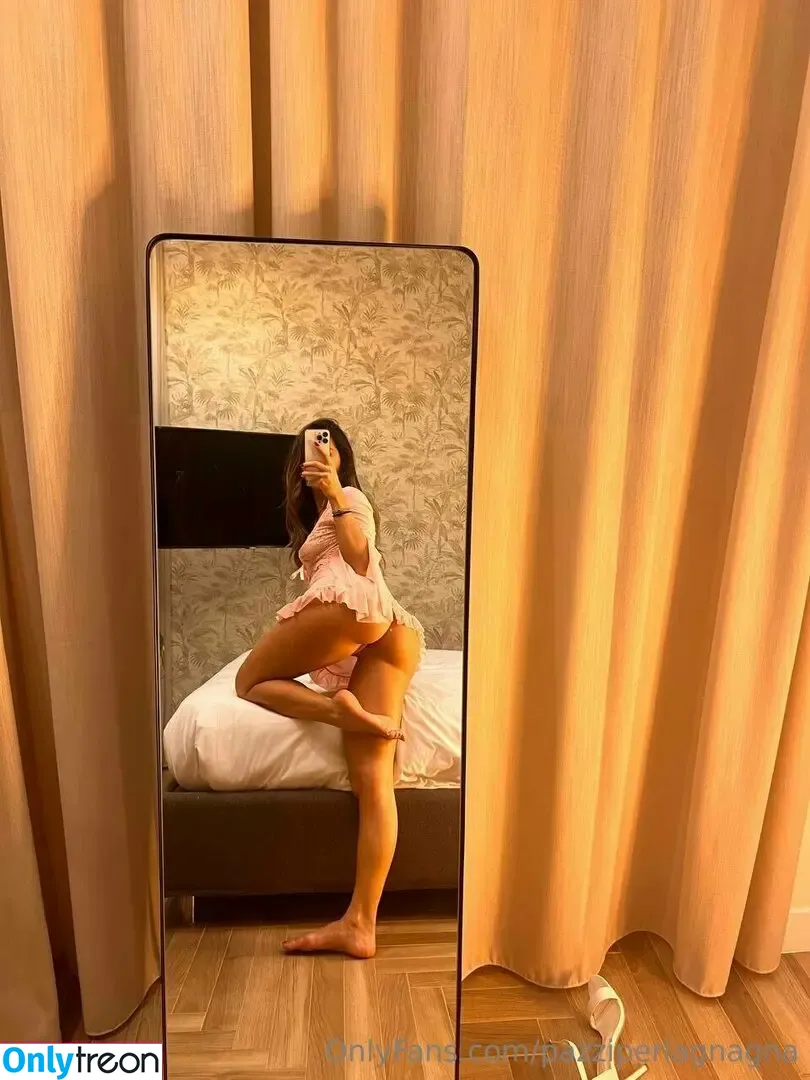pazziperlagnagna nude photo #0083 (champaggnemamai)