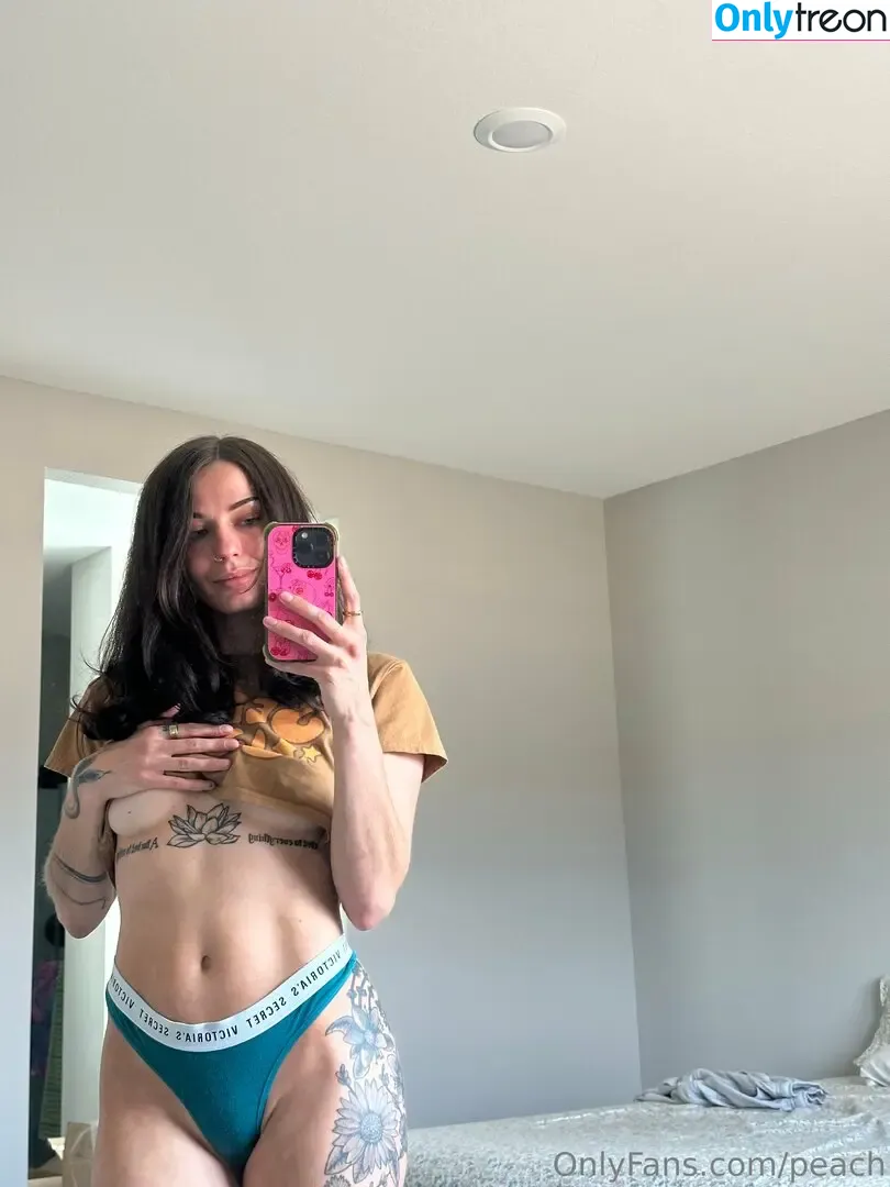 Peach nude photo #0170 (itspeach_ / peach21f)