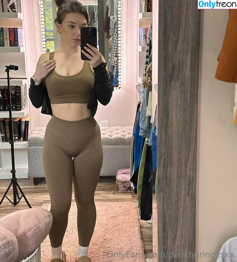peachprincesxx nude photo #0021 (iamprincessxx.peachy)