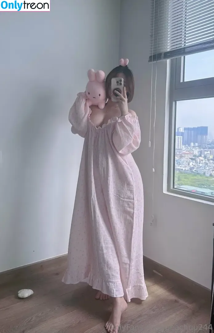 peachuu244 nude photo #0037 (honey_peachuu244)