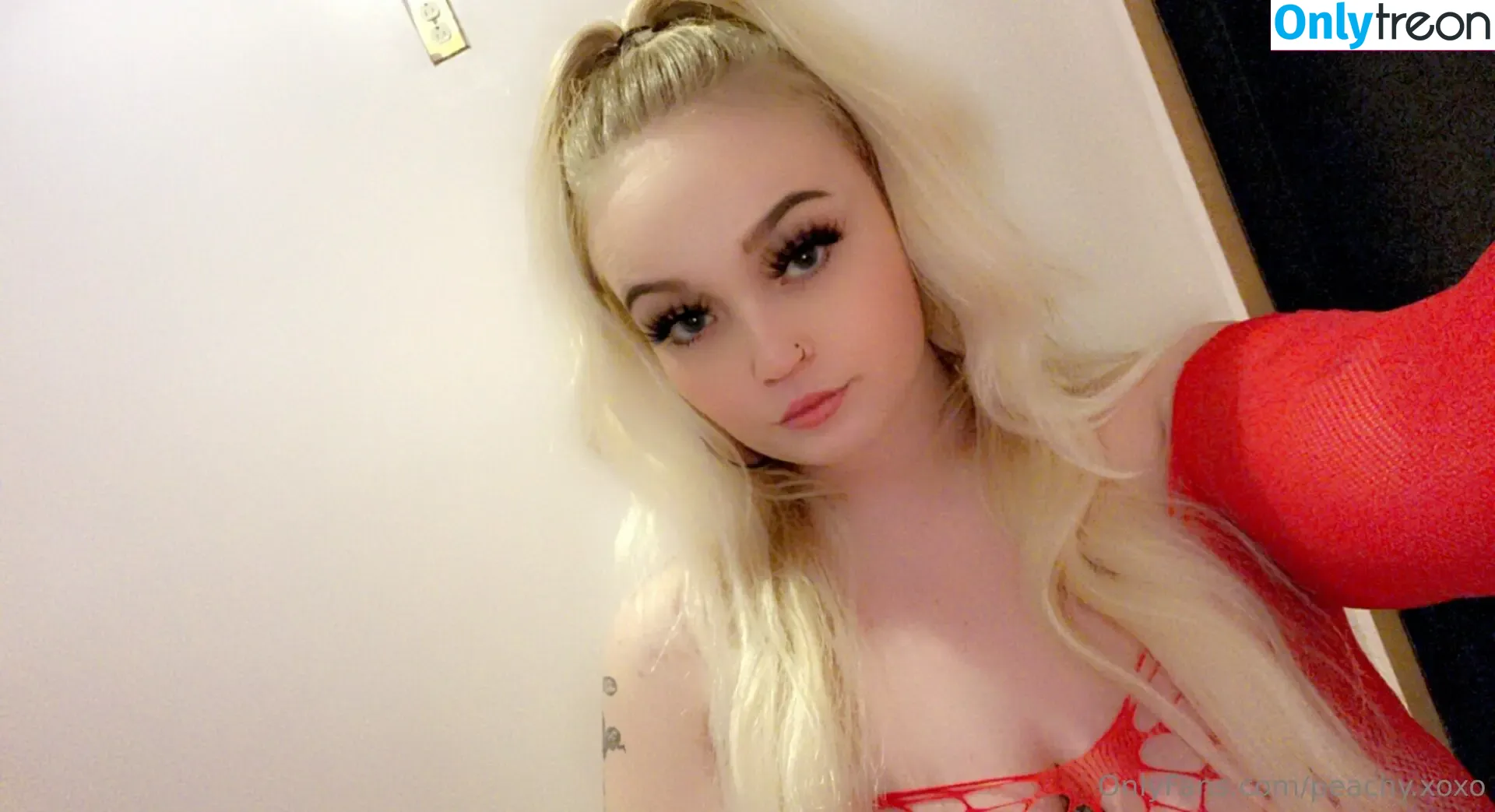 peachy.xoxo nude photo #0021 (peachy._.peach.xoxo)