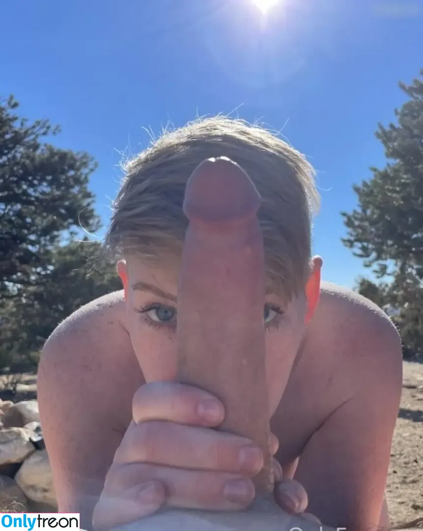 Peachypeaks nude photo #0097 (Peachypeaks)