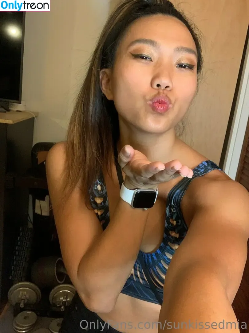 peachypenny nude photo #0005 (peachandpenny)