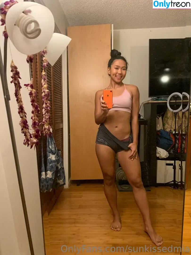 peachypenny nude photo #0011 (peachandpenny)