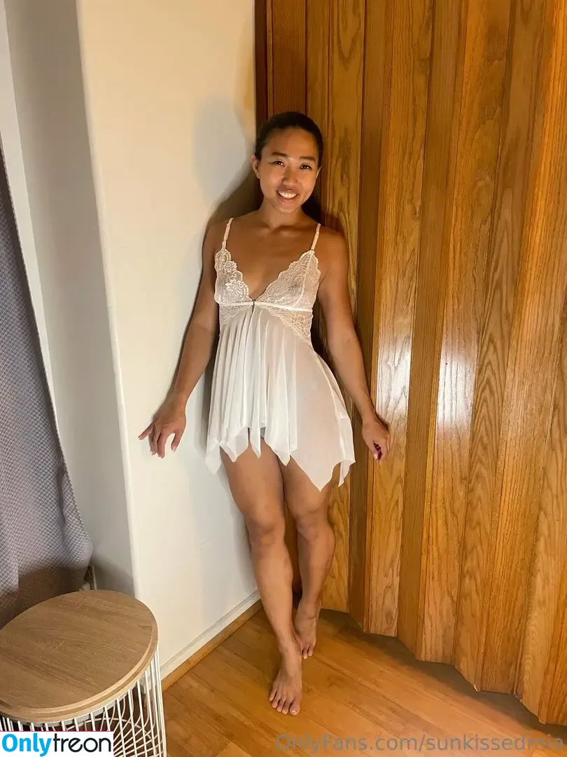 peachypenny nude photo #0015 (peachandpenny)