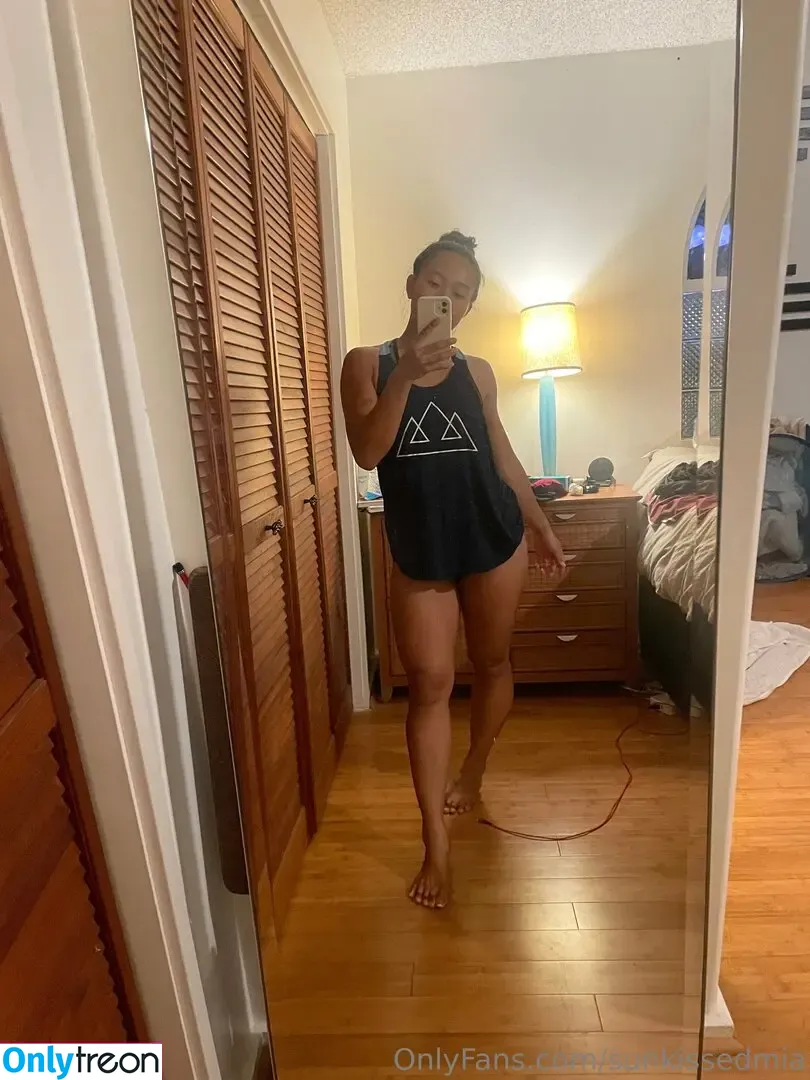 peachypenny nude photo #0032 (peachandpenny)
