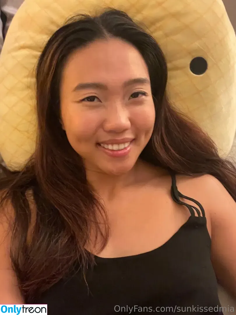 peachypenny nude photo #0039 (peachandpenny)