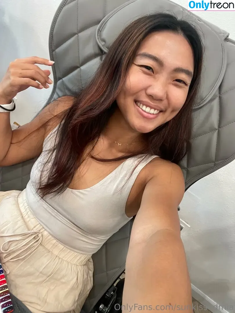 peachypenny nude photo #0046 (peachandpenny)