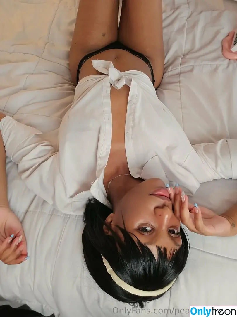 peachysodaaa nude photo #0068 (peachysodaaa)