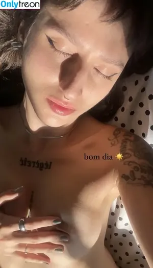  nude photo #0004