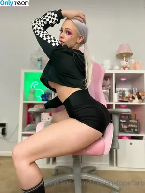 Penelope Ford / the_penelopeford nude photo #0180