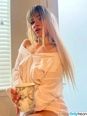 pepperfree / pepperfry_official nude photo #0204