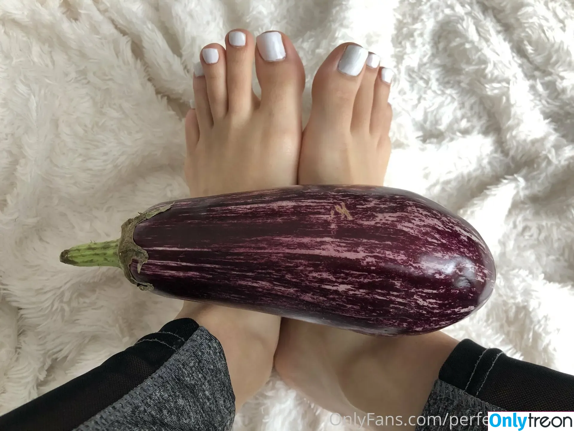 perfectteenfeet nude photo #0042 (perfectteenfeet)