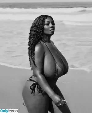 Persephaniificial / persephanii nude photo #0034