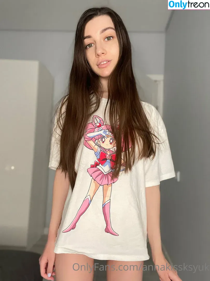 Petite Doll nude photo #0084 (annakissksyuk / petite.doll)