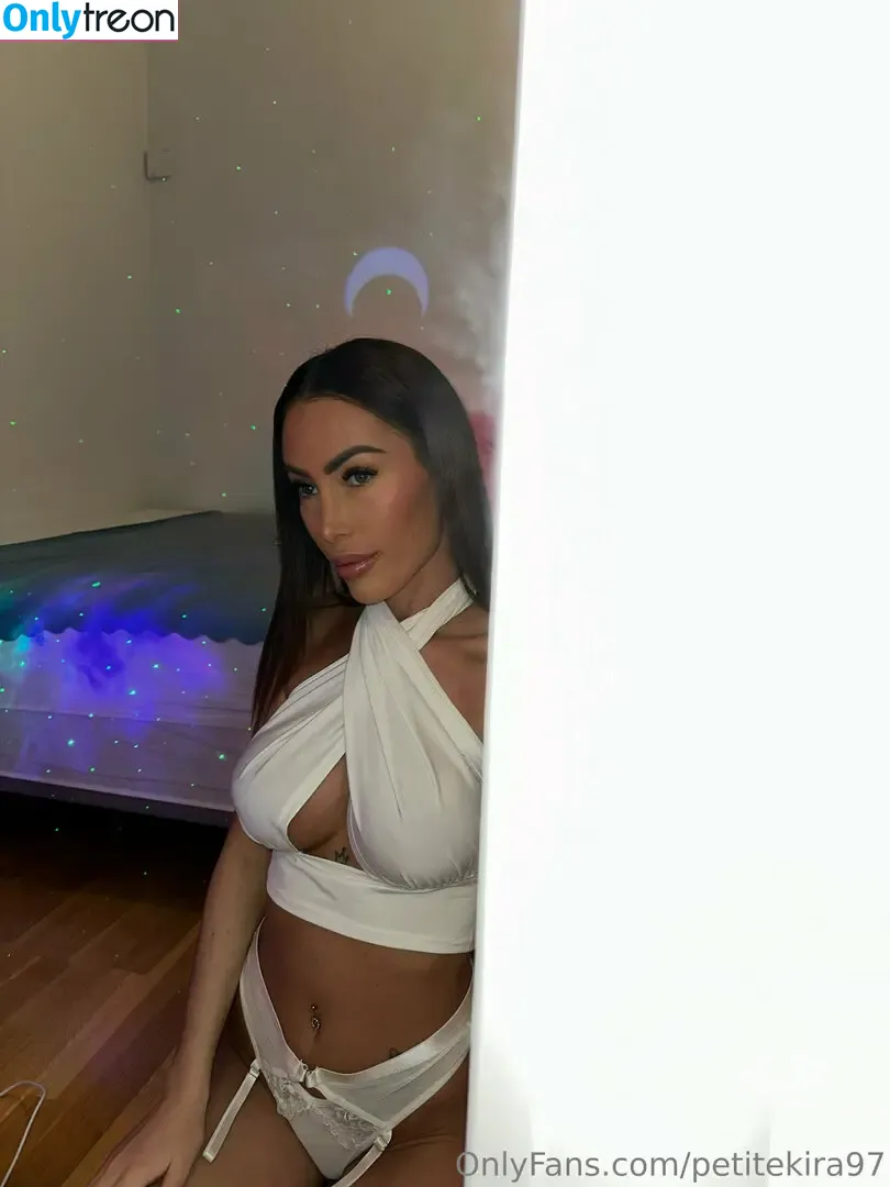 Petite Kira nude photo #0004 (misspetiteusaofficial / petitekira)