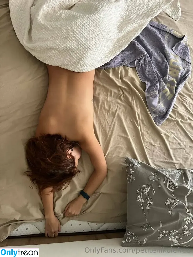 petitenikolefree nude photo #0019 (petitenikole)
