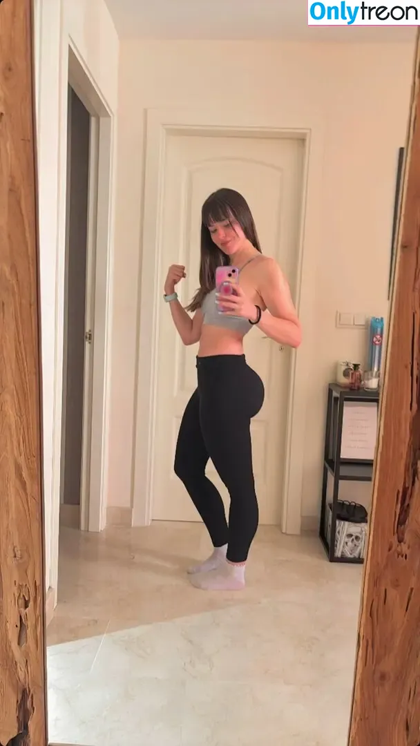 Pettans nude photo #0176 (karynarodriguez / pettansgames)