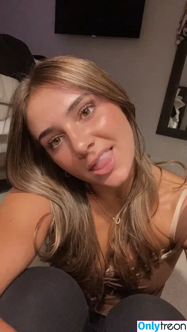 Peyton Chamberlain nude photo #0034 (p3yton26 / peyton_chamberlain_)