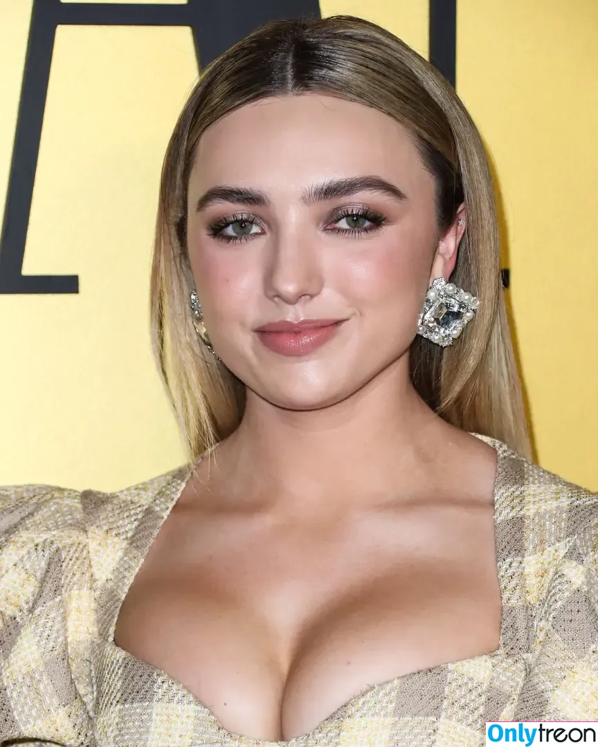 Peyton List nude photo #0113 (PeytonList / dammitpayton)