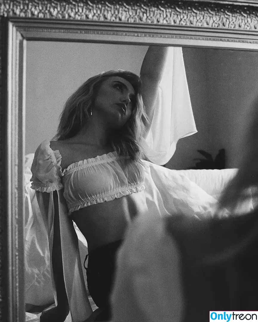 Peyton List nude photo #0137 (PeytonList / dammitpayton)
