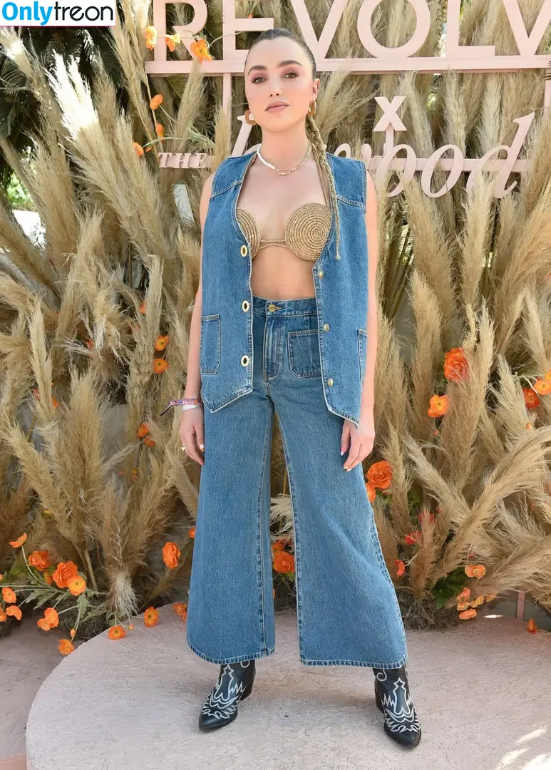 Peyton List nude photo #0193 (PeytonList / dammitpayton)