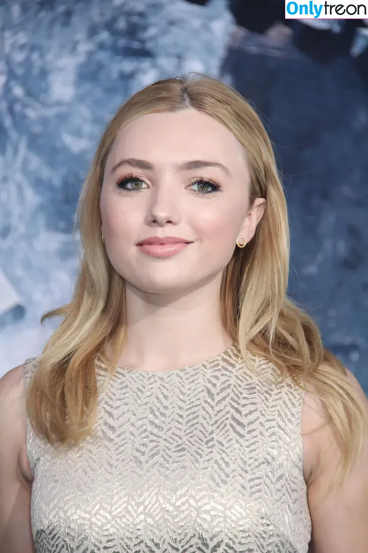 Peyton List nude photo #0313 (PeytonList / dammitpayton)