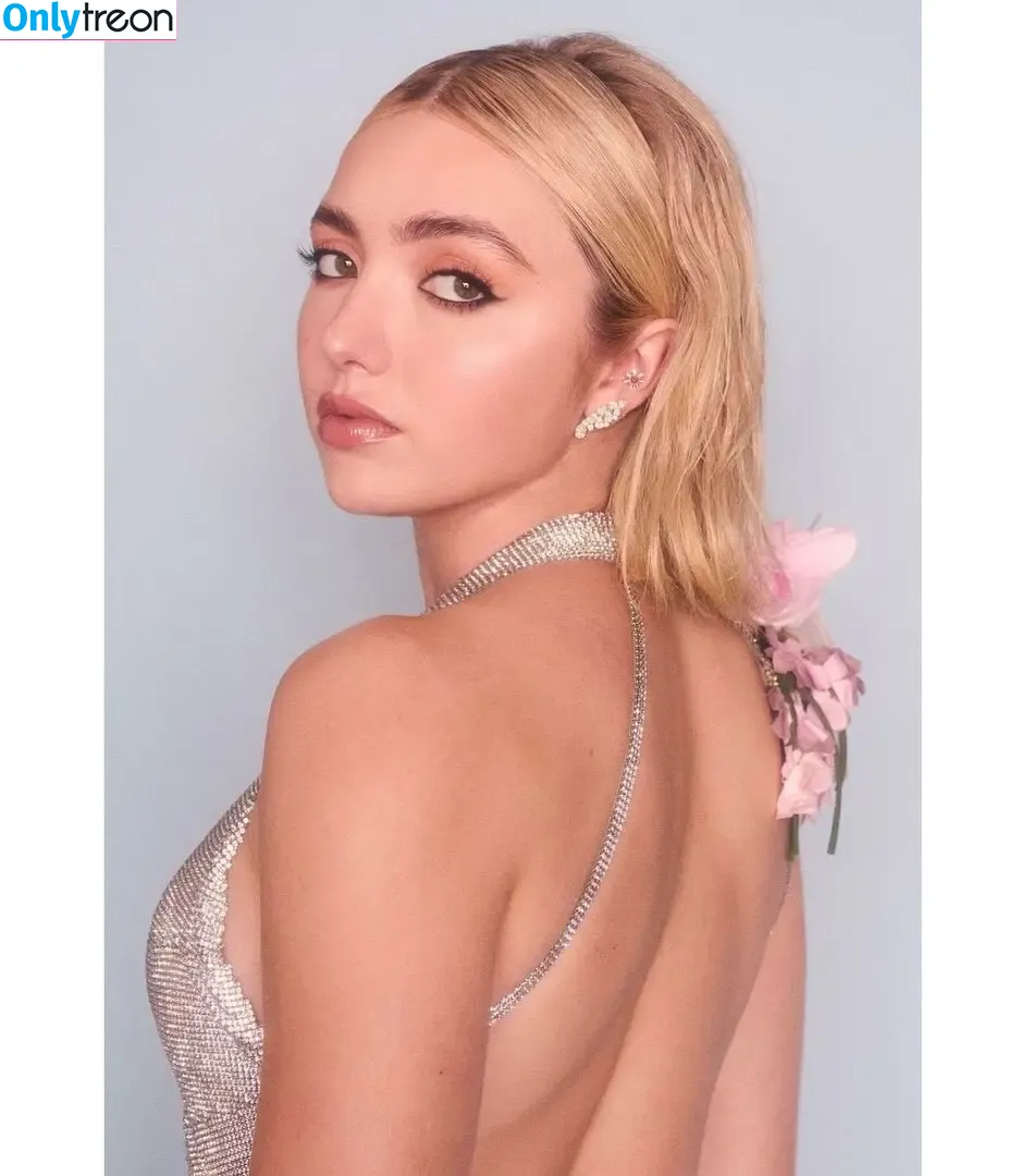 Peyton List nude photo #0492 (PeytonList / dammitpayton)