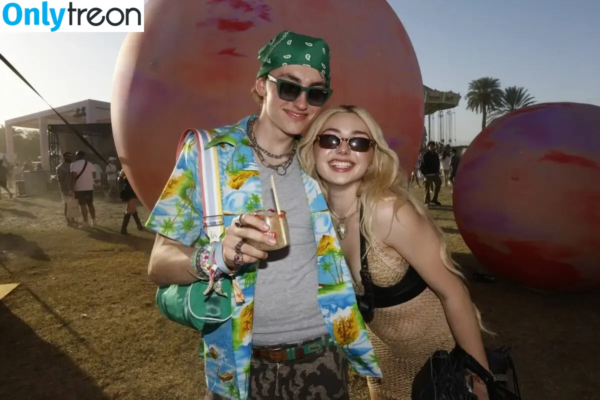 Peyton List nude photo #0529 (PeytonList / dammitpayton)