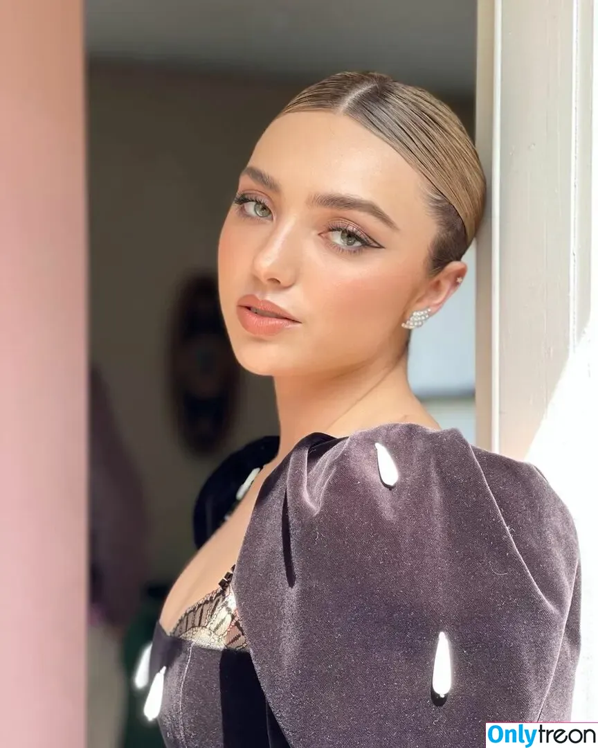 Peyton List nude photo #0577 (PeytonList / dammitpayton)