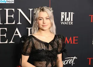 Phoebe Bridgers / phoebebridgers nude photo #0010