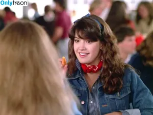 Phoebe Cates / PhoebeBCates / phoebecateskline nude photo #0120