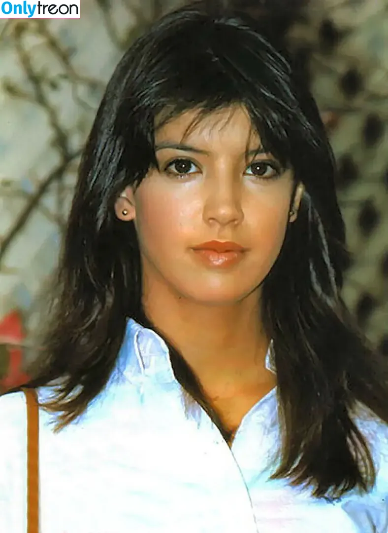 Phoebe Cates nude photo #0139 (PhoebeBCates / phoebecateskline)