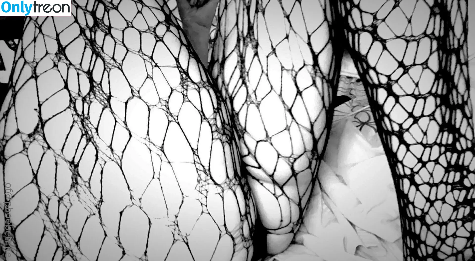 Phoebe Price nude photo #0244 (actressphoebeprice / phoebetime)