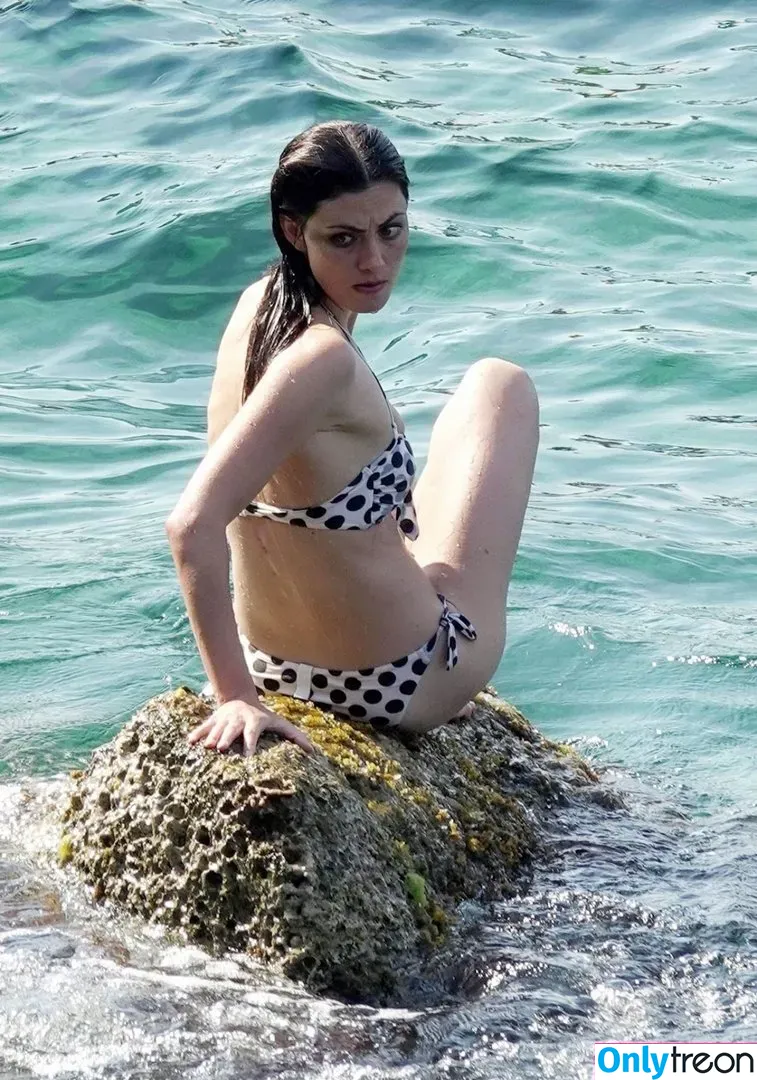 Phoebe Tonkin nude photo #0052 (phoebejtonkin)