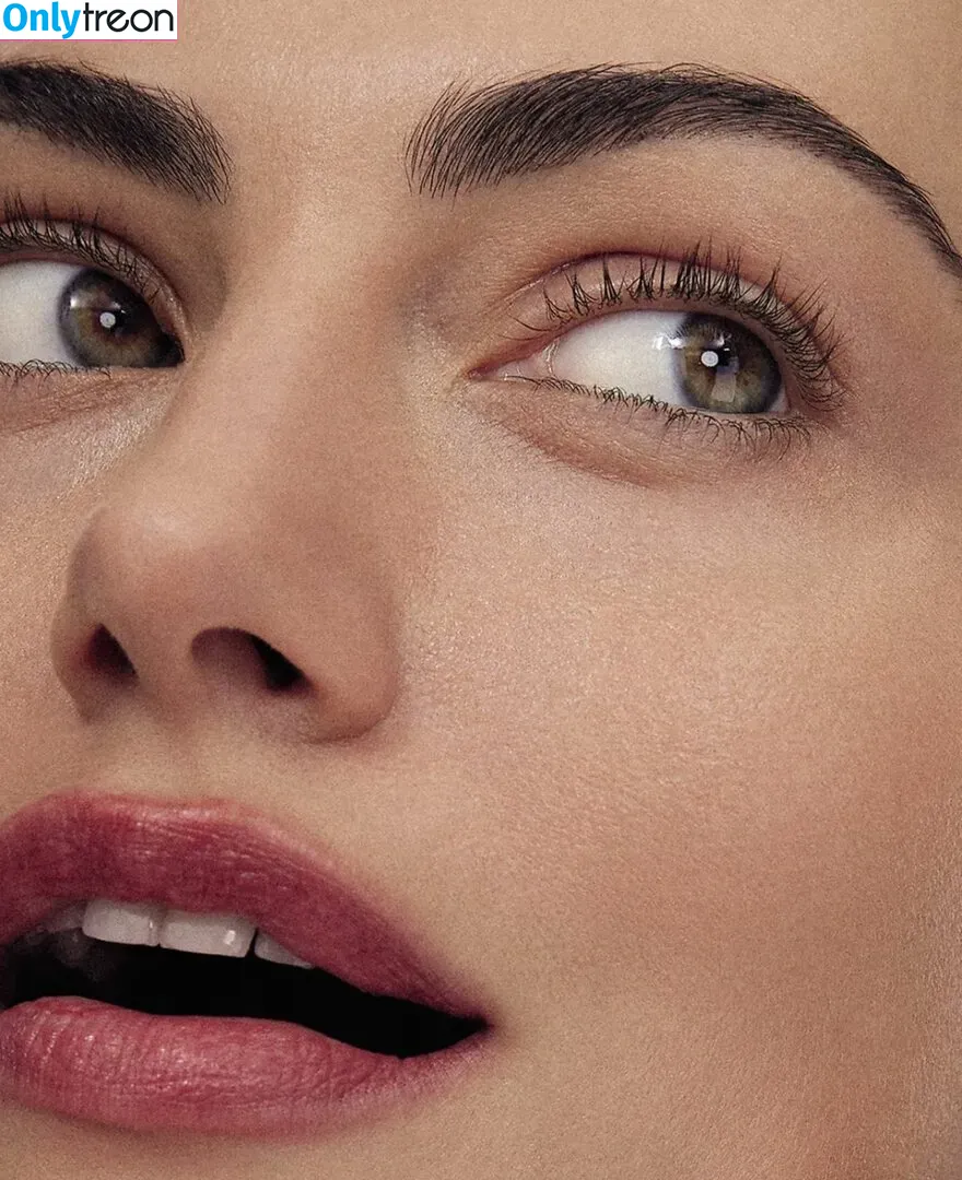 Phoebe Tonkin nude photo #0138 (phoebejtonkin)