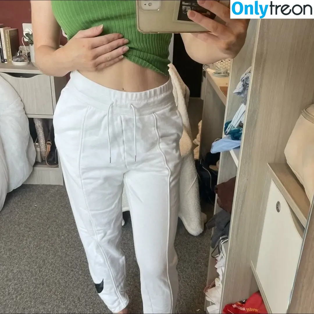 Phoebe Whitehouse nude photo #0037 (phoebe.whitehouse)