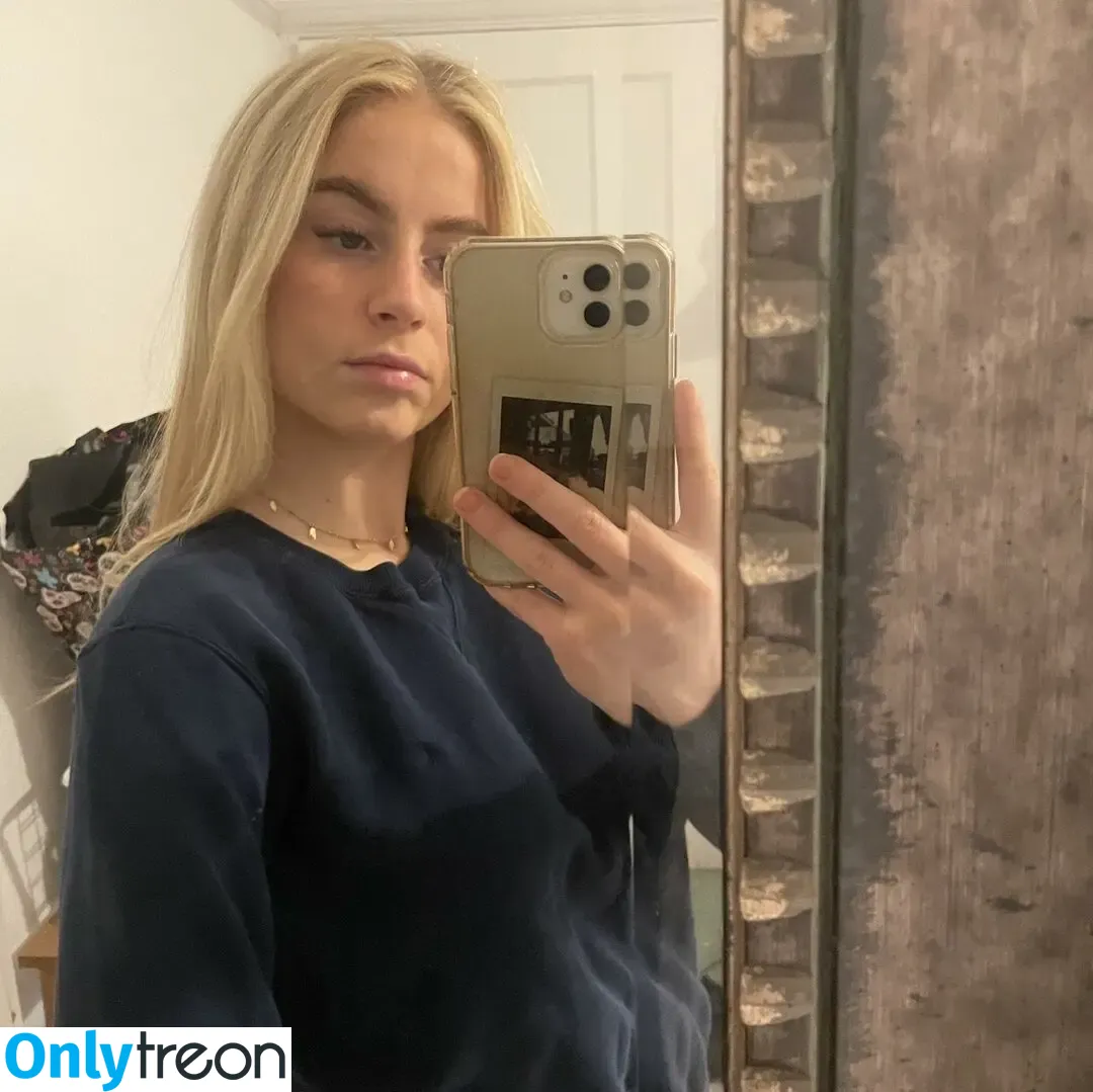 Phoebe Whitehouse nude photo #0059 (phoebe.whitehouse)
