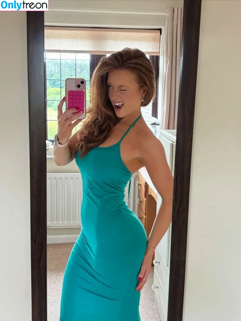 phoebeisginger nude photo #0126 (Phoebe / englishphoebex)