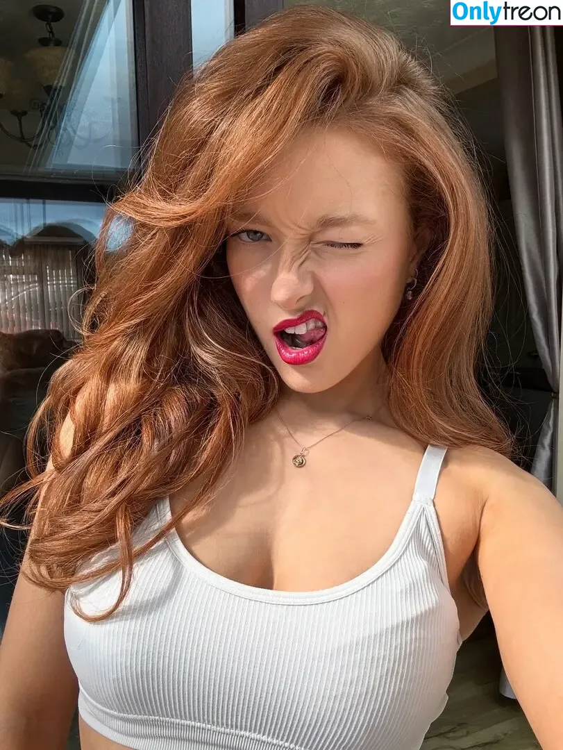 phoebeisginger nude photo #0154 (Phoebe / englishphoebex)