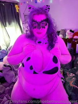 phoebetheunistudent / unironicfeminism nude photo #0125