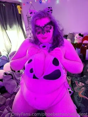 phoebetheunistudent / unironicfeminism nude photo #0126