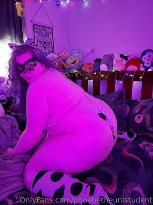 phoebetheunistudent / unironicfeminism nude photo #0162