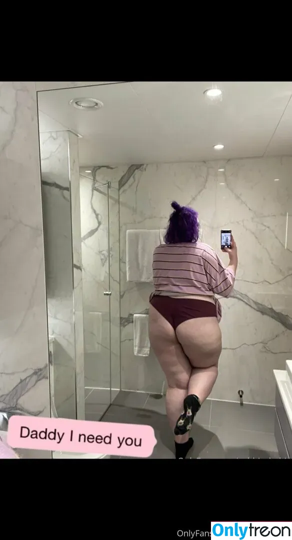 phoebetheunistudent nude photo #0093 (unironicfeminism)
