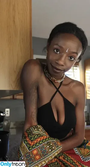 Phylia Calloway / Chocolatekittyx / lia calloway / phyliascloset nude photo #0078