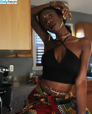 Phylia Calloway / Chocolatekittyx / lia calloway / phyliascloset nude photo #0079