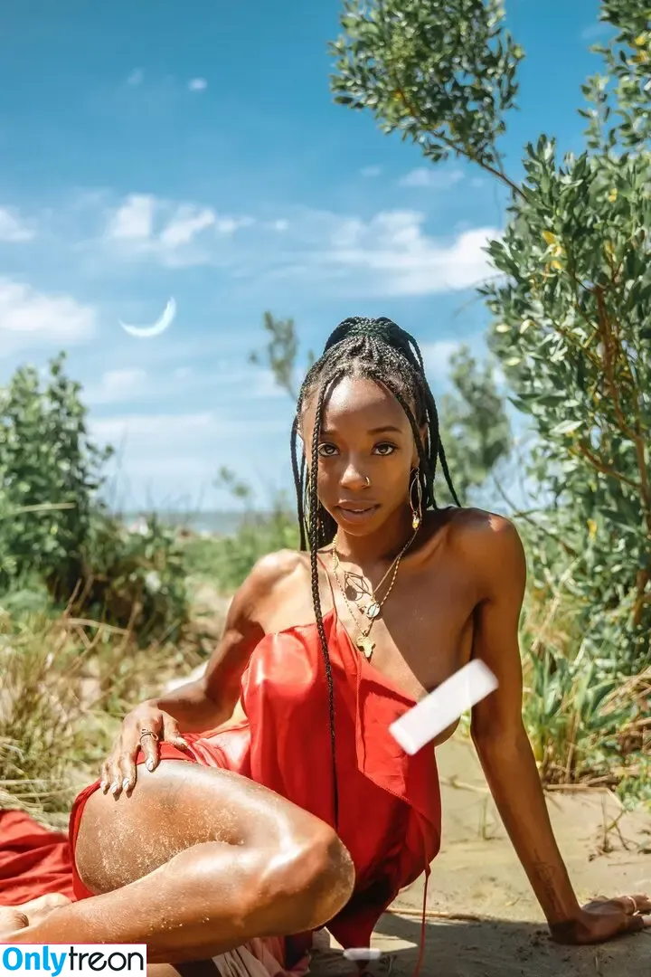 Phylia Calloway nude photo #0032 (Chocolatekittyx / lia calloway / phyliascloset)