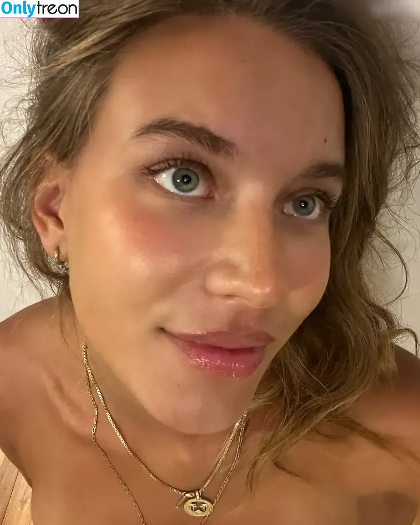 pia__kim nude photo #0132 (pia volckmann / pia_xv)
