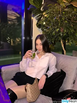 pinkiiwet / alina__rio nude photo #0019