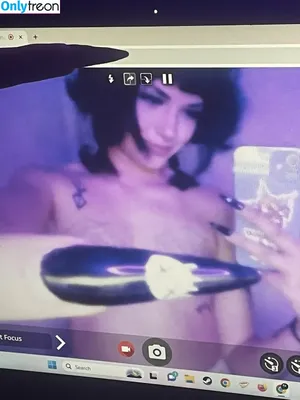  nude photo #0002
